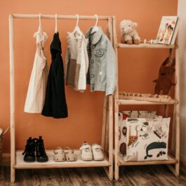 Do.Wel Kids clothing rail